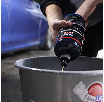 Detergente e Cera para Automóveis LIQUI MOLY 1L