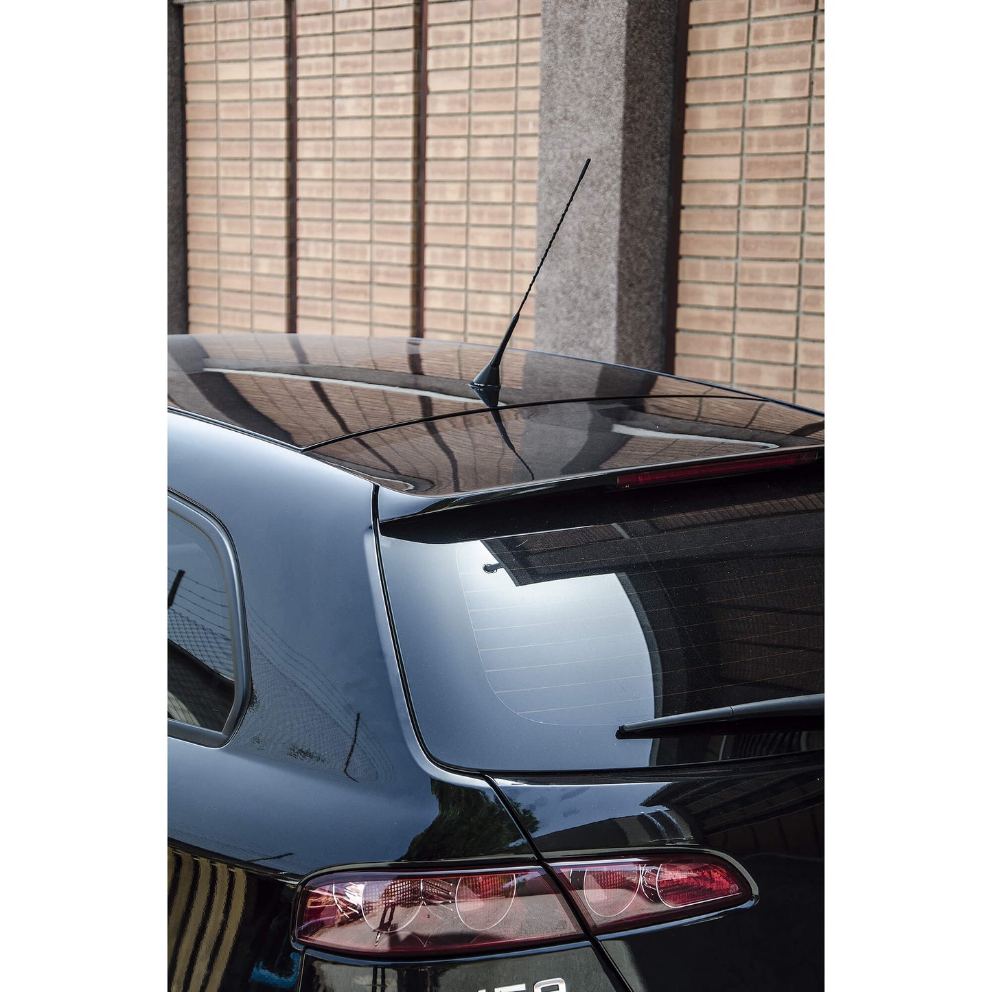 Antena Radio Automóvel Universal 38cm negra com adaptador blister