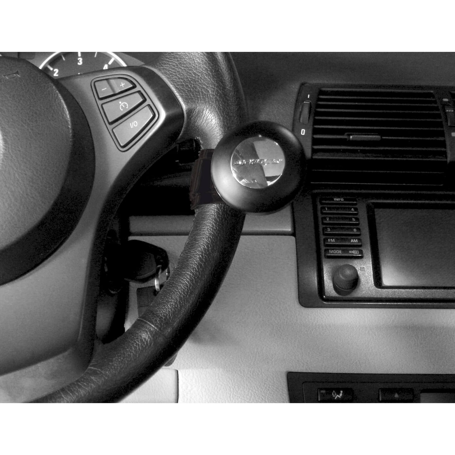 Auxiliar de Direção Universal para Volante " Moon Shape" RACE SPORT 1 Peça