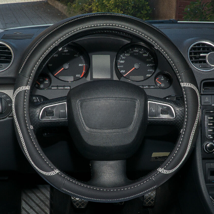 Capas de Volante AUTO " CAR+" Negra/ Branco Tamanho M 37-39 cm