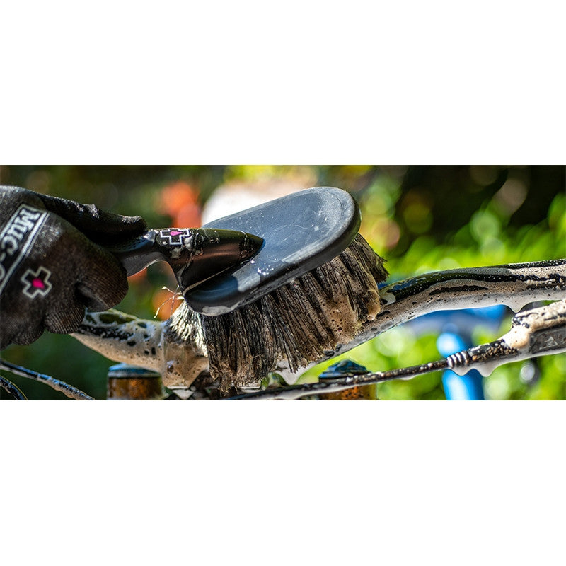 Escova de Lavagem Macia MUC-OFF