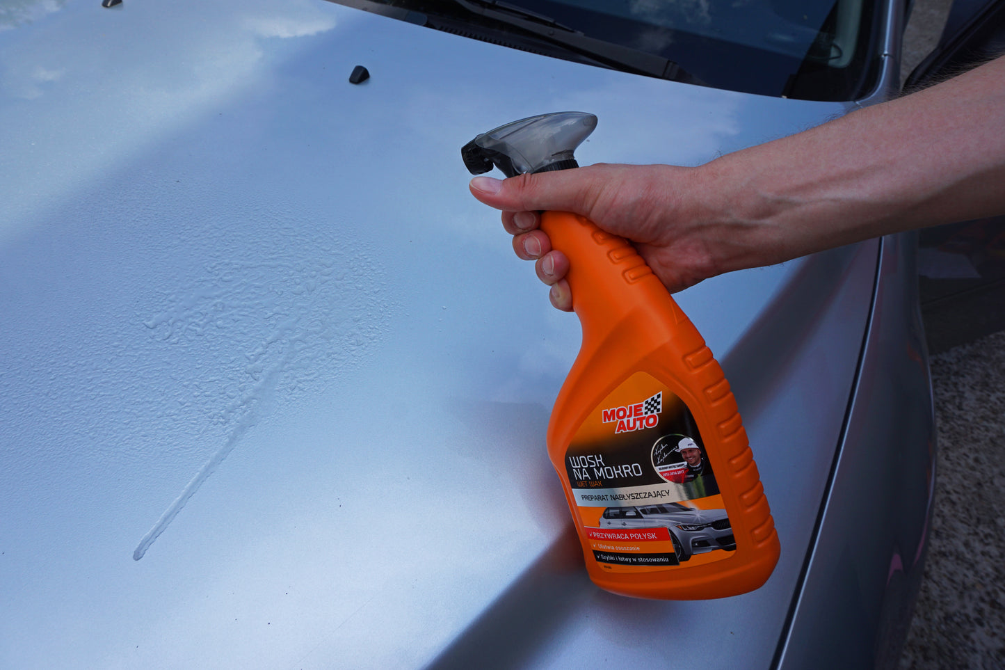 Spray de Cera Liquida MOJE AUTO 750 ml