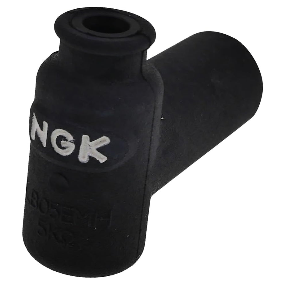 Capa de Vela Ignição de Silicone NGK (preta) 90º