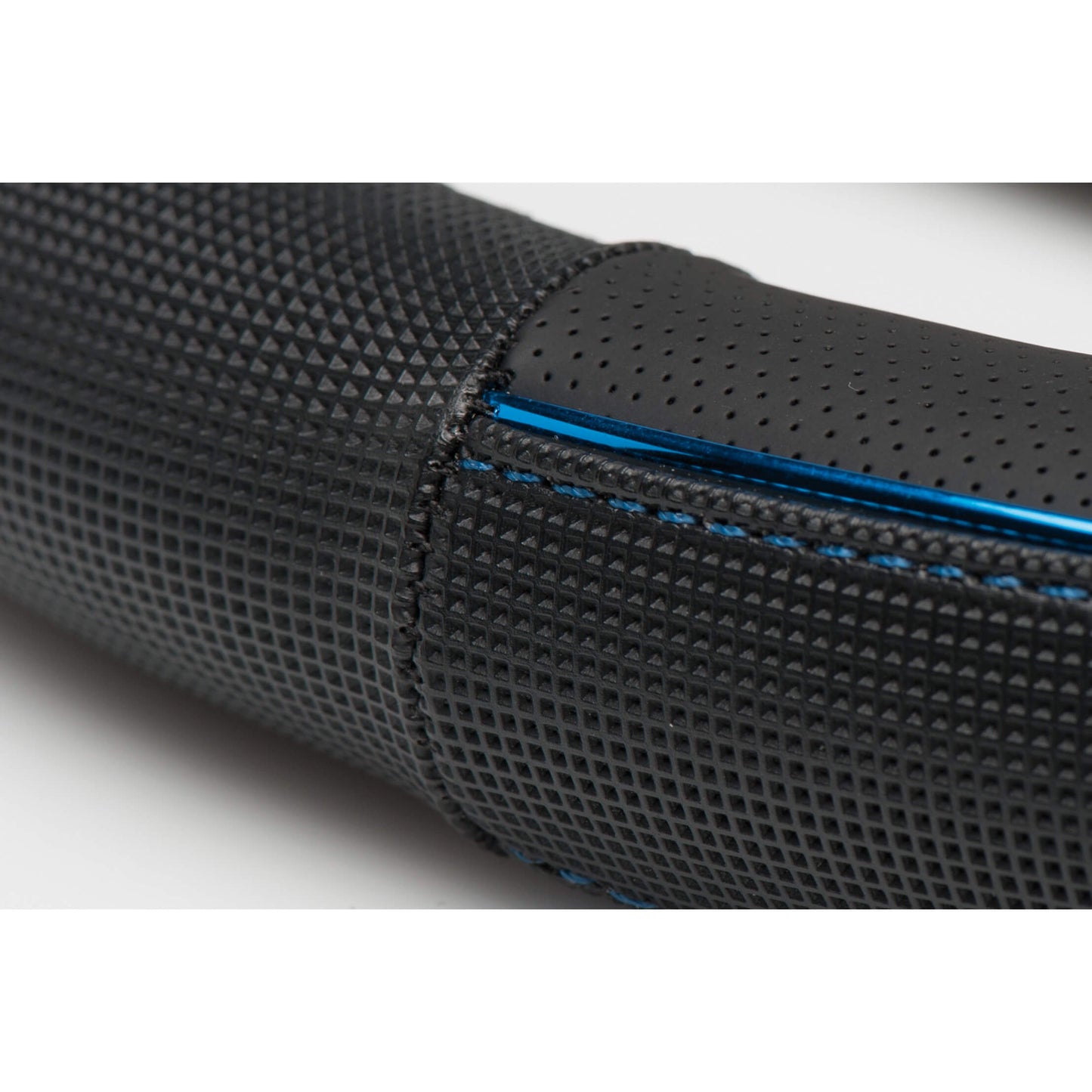 Capa de Volante AUTO "CAR+" Color- Line Preto/ Azul Tamanho M 37-39 cm